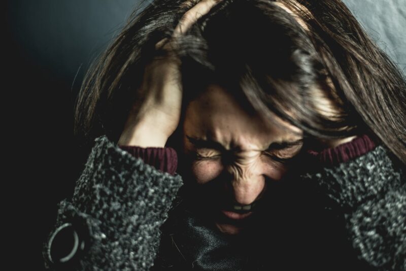 headache-and-nausea-why-do-they-happen-what-to-do