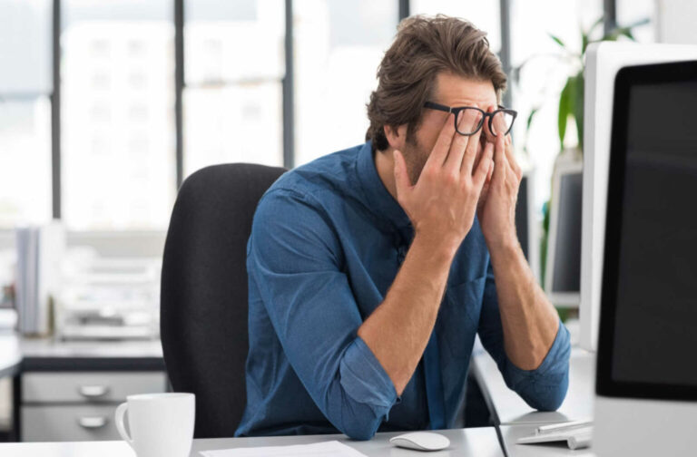 can dry eyes cause headaches?